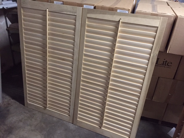 SHUTTERS (PAIR) (60" X 55")